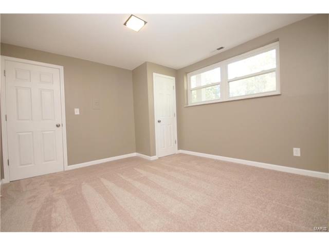 1140 Villaview Dr, Ballwin, MO 63021 photo 31
