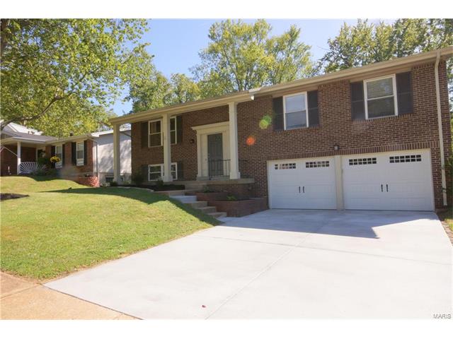 1140 Villaview Dr, Ballwin, MO 63021 photo 3