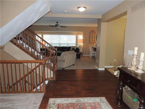 210 Fox Haven Ct, O'fallon, MO 63368 photo 3