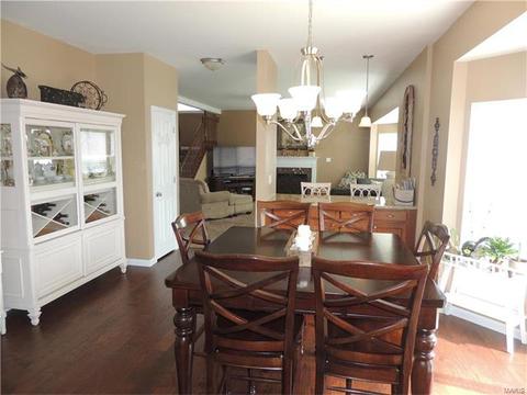 210 Fox Haven Ct, O'fallon, MO 63368 photo 12