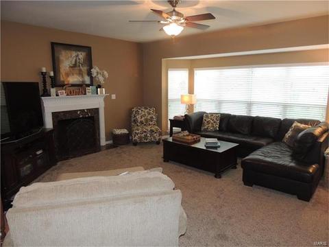 210 Fox Haven Ct, O'fallon, MO 63368 photo 6