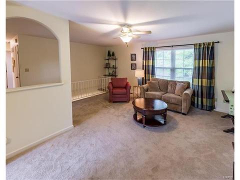 512 Arborwood Dr, Ballwin, MO 63021 photo 7