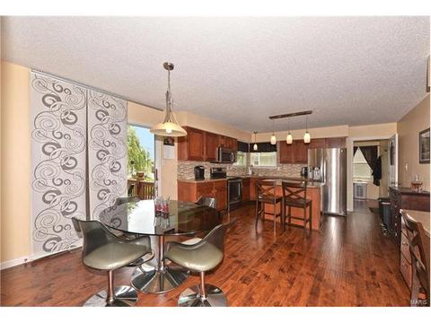 281 England Dr, O'fallon, MO 63366 photo 8