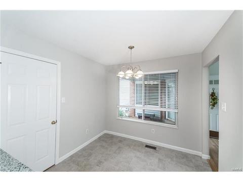 1702 Ridgeview Circle Dr, Ballwin, MO 63021 photo 8