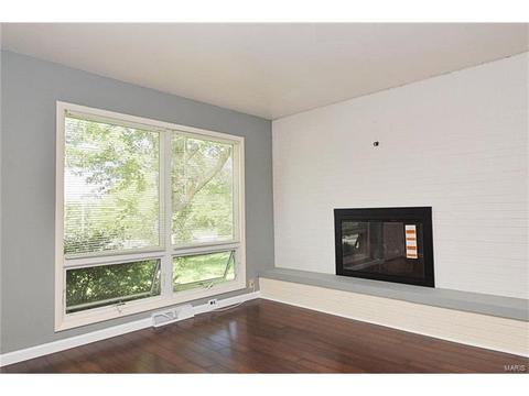 1076 Highway P, O'fallon, MO 63366 photo 9
