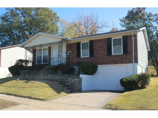 4260 Martyridge Dr, Saint Louis, MO 63129 photo 1