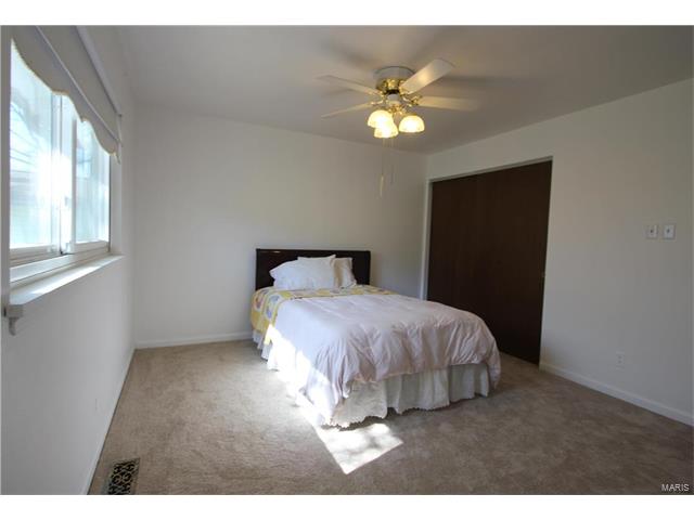 4260 Martyridge Dr, Saint Louis, MO 63129 photo 12