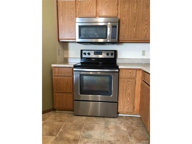 1335 Crossings Ct #B, Ballwin, MO 63021 photo 16