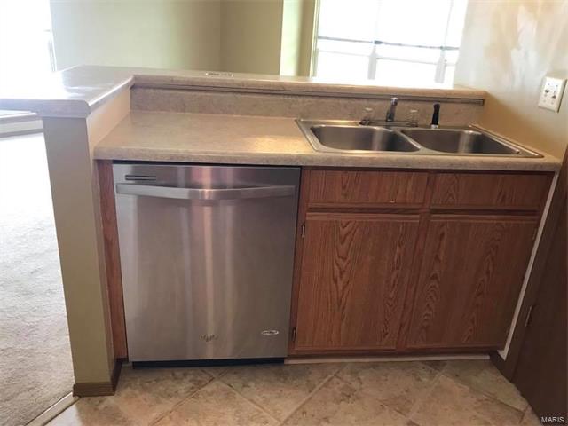 1335 Crossings Ct #B, Ballwin, MO 63021 photo 20
