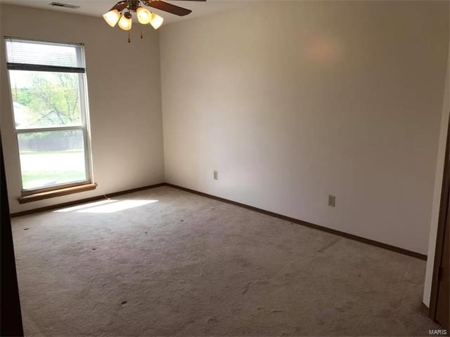 1335 Crossings Ct #B, Ballwin, MO 63021 photo 7