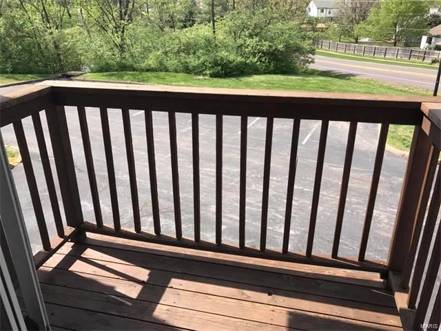 1335 Crossings Ct #B, Ballwin, MO 63021 photo 6
