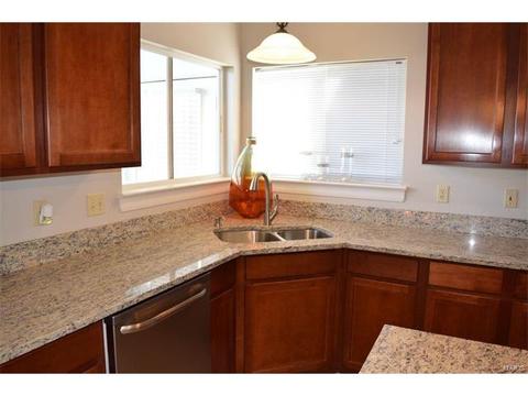 6958 Clayborne Dr, O'fallon, MO 63368 photo 9