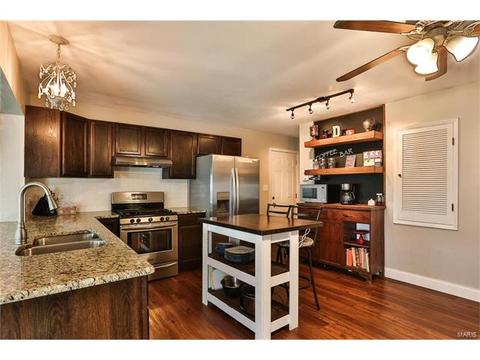 576 Golfwood Dr, Ballwin, MO 63021 photo 7