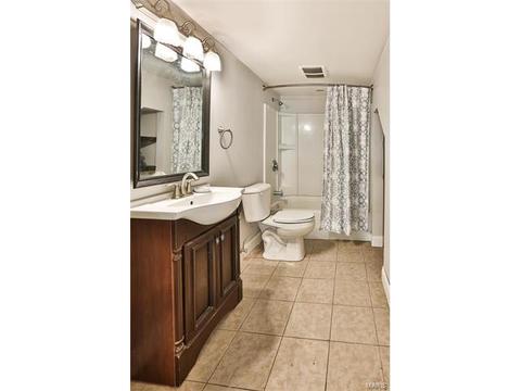 576 Golfwood Dr, Ballwin, MO 63021 photo 23