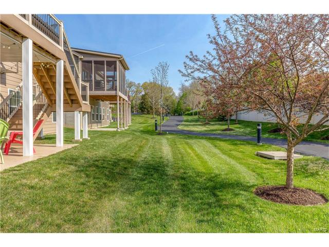 572 Trevi Ln, Ballwin, MO 63011 photo 42