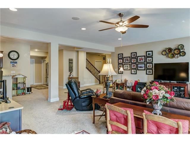 572 Trevi Ln, Ballwin, MO 63011 photo 32