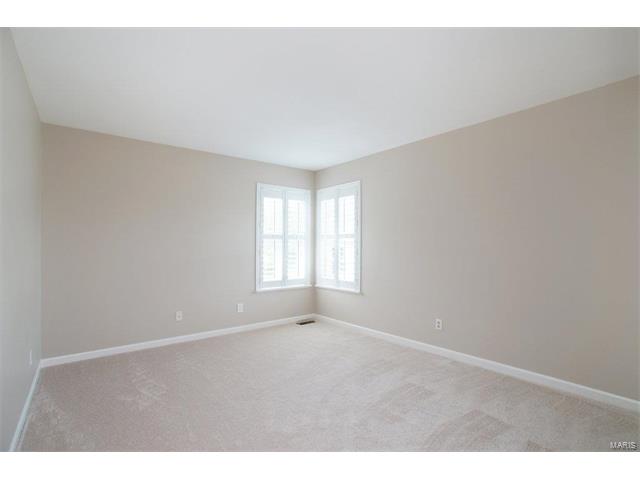 616 Highland Gln, Ballwin, MO 63021 photo 22