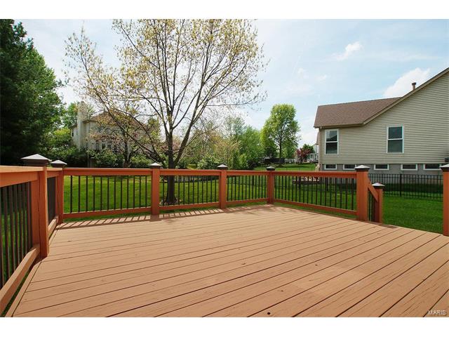 616 Highland Gln, Ballwin, MO 63021 photo 28