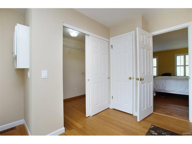 616 Highland Gln, Ballwin, MO 63021 photo 25