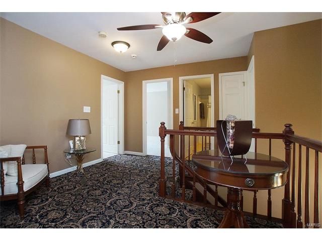 616 Highland Gln, Ballwin, MO 63021 photo 18