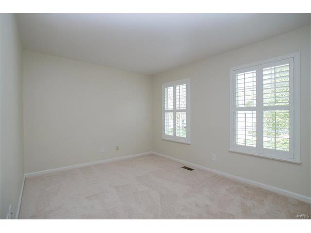616 Highland Gln, Ballwin, MO 63021 photo 21