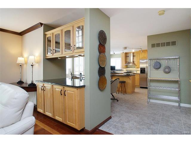 616 Highland Gln, Ballwin, MO 63021 photo 11