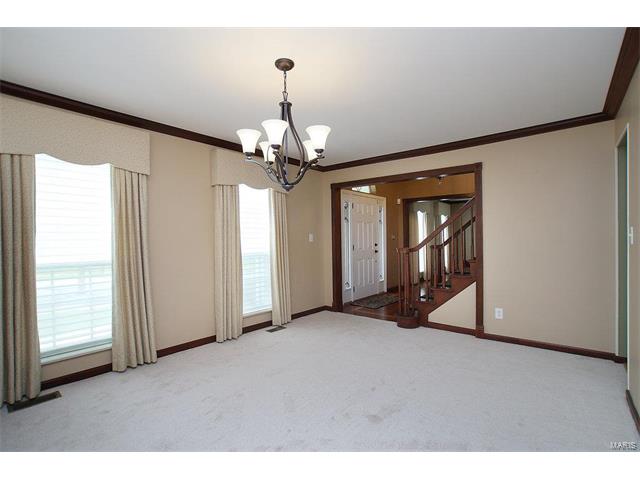 616 Highland Gln, Ballwin, MO 63021 photo 6