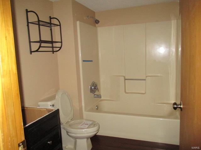 1303 Prospect Vlg #B, Ballwin, MO 63021 photo 15