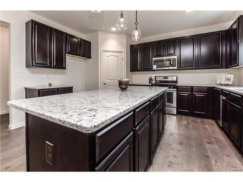 848 Fred Kemp Ct, Ballwin, MO 63021 photo 13