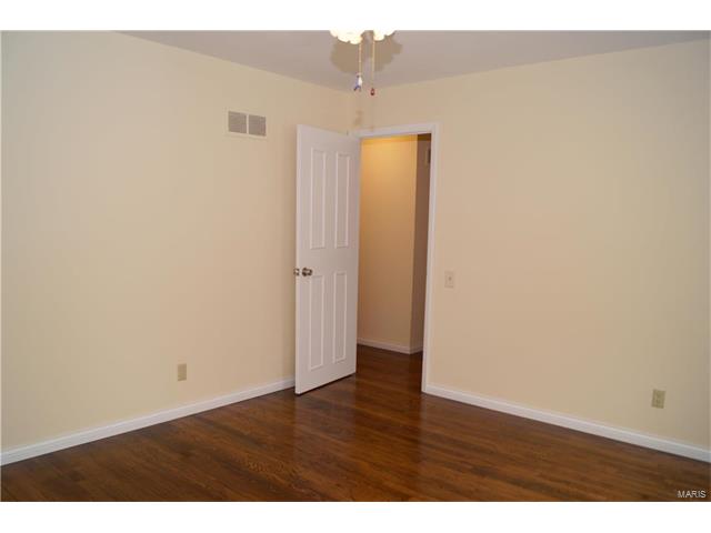 413 Marie Ln, Ballwin, MO 63011 photo 21