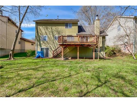 818 Weatherwood Dr, Ballwin, MO 63021 photo 14