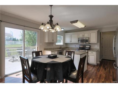 2332 Eagle Forest Dr, Saint Charles, MO 63303 photo 7