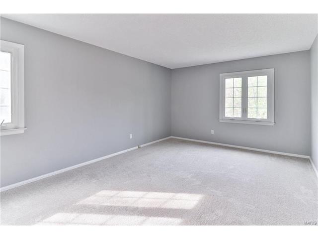 1466 Cherry Creek Ln, Ballwin, MO 63021 photo 19