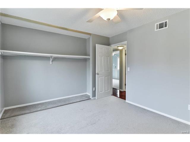 1466 Cherry Creek Ln, Ballwin, MO 63021 photo 27