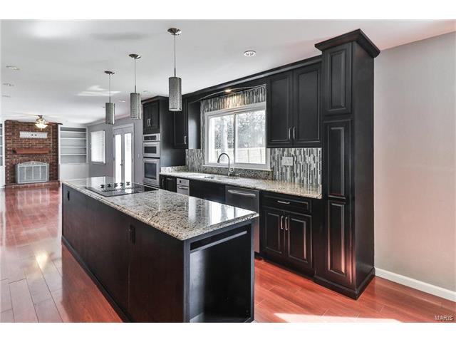 1466 Cherry Creek Ln, Ballwin, MO 63021 photo 11