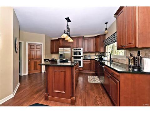 404 Bluff Meadow Dr, Ellisville, MO 63021 photo 7