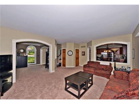 404 Bluff Meadow Dr, Ellisville, MO 63021 photo 5