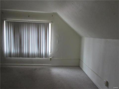 3325 Fee Fee Rd, Bridgeton, MO 63044 photo 10