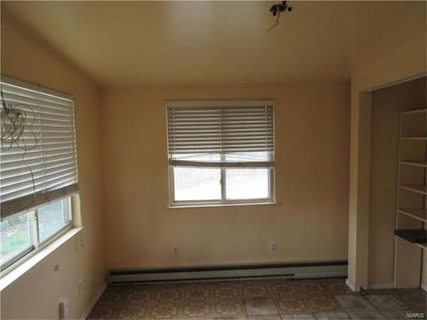 3325 Fee Fee Rd, Bridgeton, MO 63044 photo 5