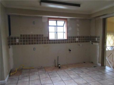 3325 Fee Fee Rd, Bridgeton, MO 63044 photo 6
