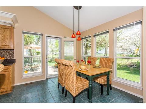 16124 Barrier Reef Ct, Grover, MO 63040 photo 9