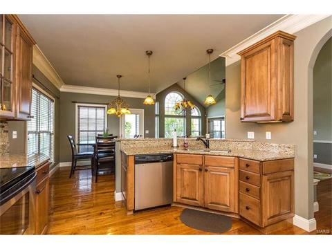 31 Orchid Ct, O'fallon, MO 63366 photo 3