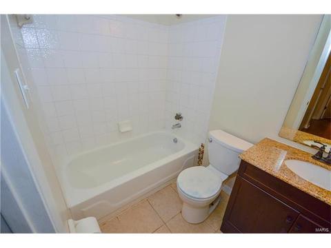725 Ridgeside Dr #H, Ballwin, MO 63021 photo 17