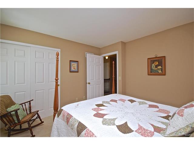 102 Waldens Oak Ct, Ballwin, MO 63011 photo 26