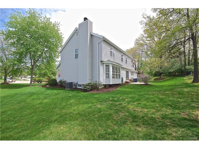 102 Waldens Oak Ct, Ballwin, MO 63011 photo 35