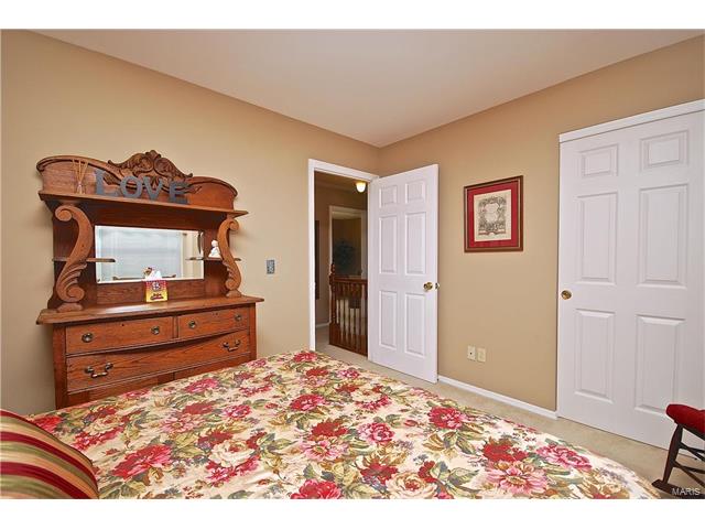 102 Waldens Oak Ct, Ballwin, MO 63011 photo 22