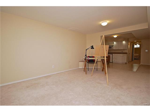 102 Waldens Oak Ct, Ballwin, MO 63011 photo 30