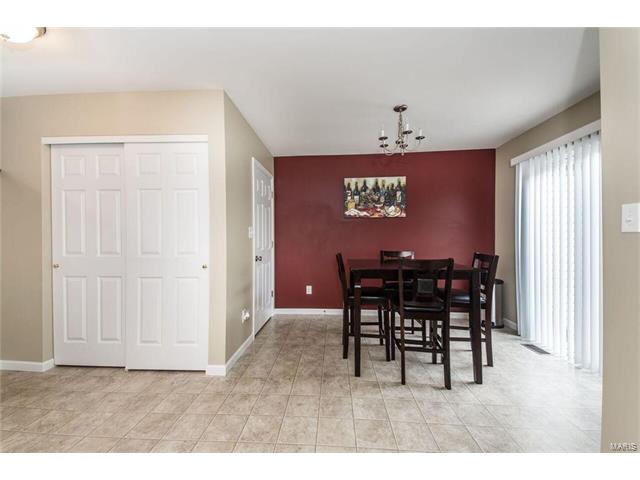 407 Wild Oak Dr, O'fallon, MO 63368 photo 7