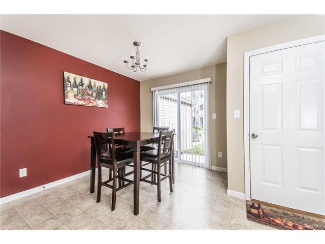 407 Wild Oak Dr, O'fallon, MO 63368 photo 8