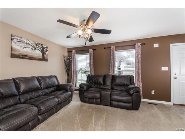 407 Wild Oak Dr, O'fallon, MO 63368 photo 6
